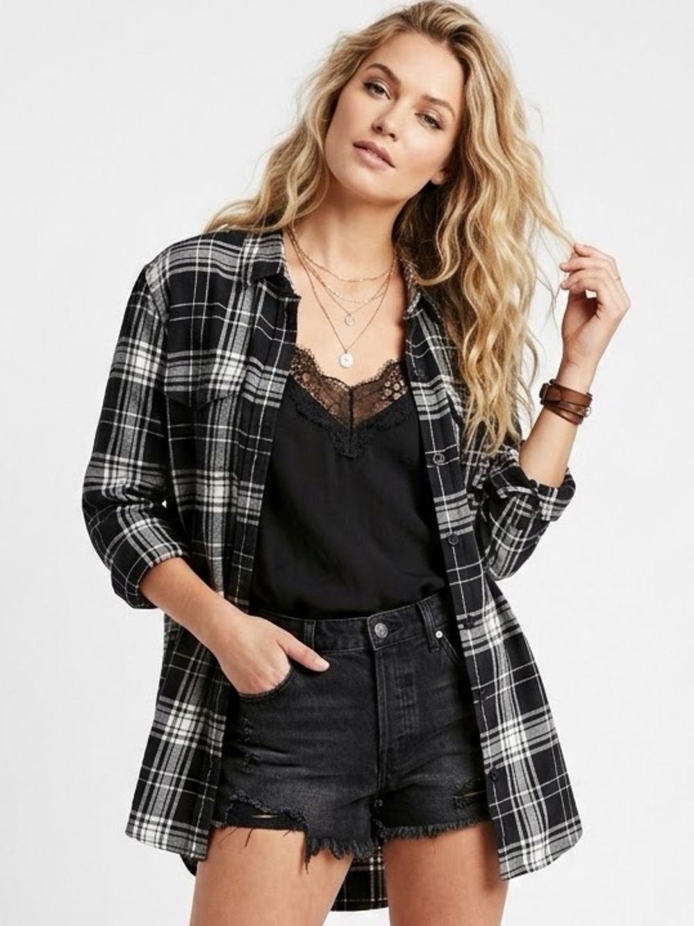 TILLEY | PLAID OVERSIZED BUTTON UP SHIRT